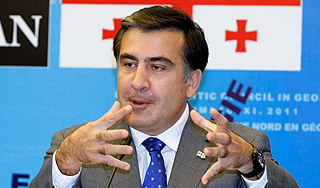 Саакашвили переселит полмиллиона грузин Саакашвили переселит полмиллиона грузин