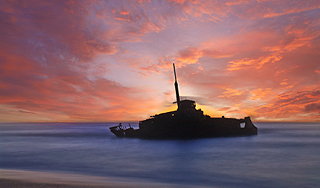 В море пропала почти сотня людей В море пропала почти сотня людей