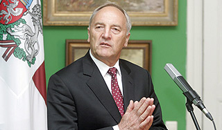 Русский язык грозит главе Латвии отставкой Русский язык грозит главе Латвии отставкой