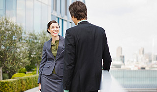 Россияне нашли у коллег лишние деньги Россияне нашли у коллег лишние деньги