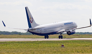 Самолету при посадке не хватило полосы Самолету при посадке не хватило полосы