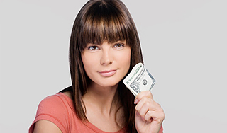 Россияне запасаются долларами Россияне запасаются долларами