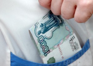За получение взяток осудили терапевта и ее сообщницу