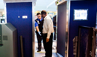 Российскому послу в Катаре спасли глаз Российскому послу в Катаре спасли глаз