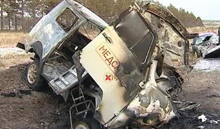 Бригада врачей заживо сгорела во время ДТП Бригада врачей заживо сгорела во время ДТП