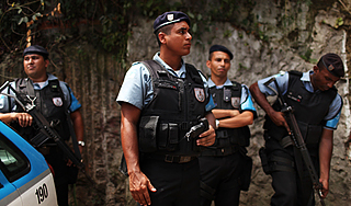 Спецназ изъял у бандитов зенитный пулемет Спецназ изъял у бандитов зенитный пулемет