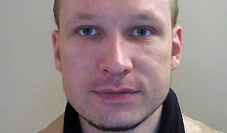 Банк простил террористу Брейвику долг Банк простил террористу Брейвику долг