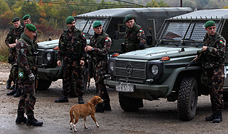 Россия назвала задержку конвоя шантажом Россия назвала задержку конвоя шантажом