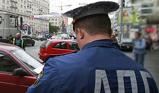 Представитель ЕС попал в аварию в Москве Представитель ЕС попал в аварию в Москве