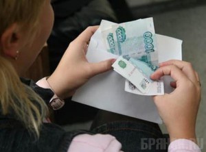 В Брянске 69 организаций уличили в «серых» способах оплаты труда