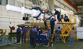 Работники Роскосмоса станут невыездными Работники Роскосмоса станут невыездными