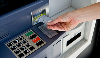 С карт россиян пытались украсть миллионы С карт россиян пытались украсть миллионы