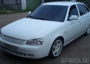 В городе Фокино безработный парень с друзьями угнал автомобиль