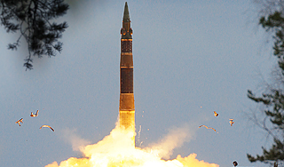 Россия готовит 100-тонный ответ на ПРО США Россия готовит 100-тонный ответ на ПРО США