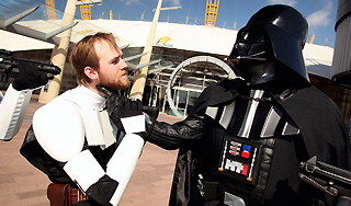 В России обнаружили "эльфов" и "гномов" В России обнаружили "эльфов" и "гномов"