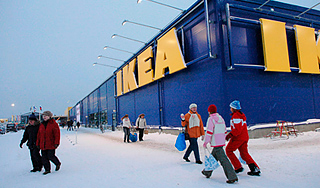 Менеджера IKEA поймали на взятке в Москве Менеджера IKEA поймали на взятке в Москве