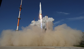 КНДР после смерти лидера тестирует ракеты КНДР после смерти лидера тестирует ракеты