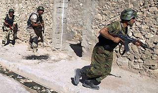 В Сирии расстреляли десятки дезертиров В Сирии расстреляли десятки дезертиров