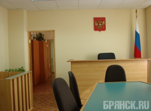 Условный срок дали судебному приставу за присвоение чужих денег