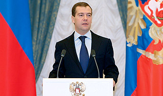 Медведев: Не допустим вмешательства извне Медведев: Не допустим вмешательства извне