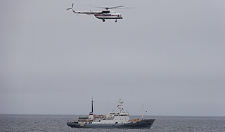 Близ Сахалина затонуло судно c россиянами Близ Сахалина затонуло судно c россиянами