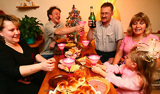 В какую сумму обойдется новогодний стол В какую сумму обойдется новогодний стол