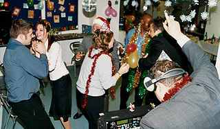 Россияне боятся корпоративов Россияне боятся корпоративов