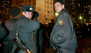 Подозреваемый сбежал от конвоиров в Москве Подозреваемый сбежал от конвоиров в Москве