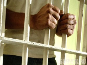 Парня будут судить за убийство собутыльника и грабеж