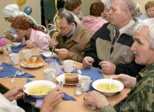 В доме престарелых готовили еду на просроченном масле