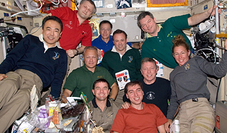 МКС отметит Новый год 16 раз МКС отметит Новый год 16 раз