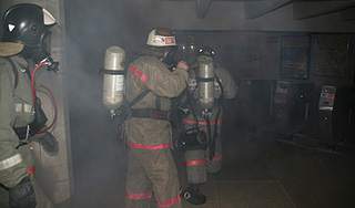 ЧП произошло в тоннеле метро "Коломенская" ЧП произошло в тоннеле метро "Коломенская"