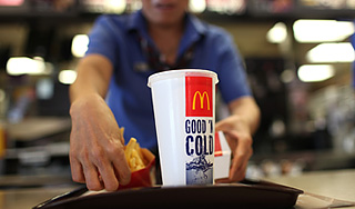 У McDonald's отсудили 250 тысяч евро У McDonald's отсудили 250 тысяч евро