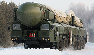 Россию защитят новые стратегические ракеты Россию защитят новые стратегические ракеты