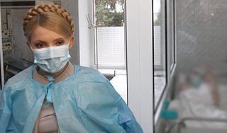 Врачи советуют Тимошенко больше двигаться Врачи советуют Тимошенко больше двигаться