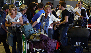 Агрессивные пассажиры сорвали авиарейс Агрессивные пассажиры сорвали авиарейс