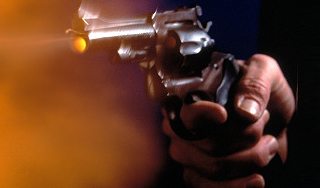 Прокурор застрелился на пресс-конференции Прокурор застрелился на пресс-конференции