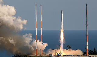 Ким Чен Ын испытал ракеты против соседей Ким Чен Ын испытал ракеты против соседей