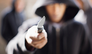 В Москве порезали таджика-оппозиционера В Москве порезали таджика-оппозиционера