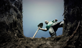 Поляк закопал сожительницу заживо Поляк закопал сожительницу заживо