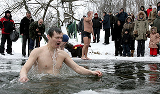 Россиянам приготовили проруби Россиянам приготовили проруби