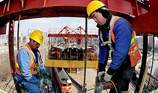 Китайцы возвели 30 этажей отеля за 15 суток Китайцы возвели 30 этажей отеля за 15 суток