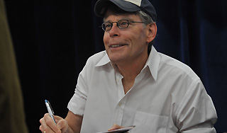 Стивен Кинг прославит своих читателей Стивен Кинг прославит своих читателей