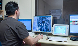 США объявили войну файлообменникам США объявили войну файлообменникам