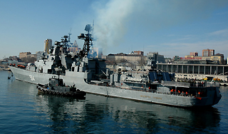 "Адмирал Трибуц" повел караван судов "Адмирал Трибуц" повел караван судов