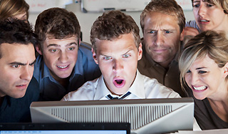 Facebook заставляет пользователей грустить Facebook заставляет пользователей грустить