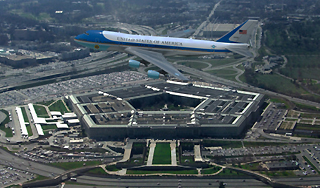 Пентагон требует миллиарды на войну Пентагон требует миллиарды на войну