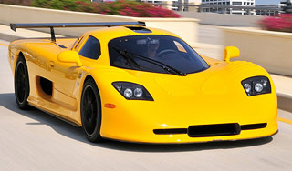 Пассажирский поезд столкнулся с грузовиком Пассажирский поезд столкнулся с грузовиком