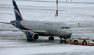 Самолет сел без двигателя в Краснодаре Самолет сел без двигателя в Краснодаре