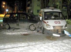 В Брянске скорая помощь протаранила иномарку Фото: ОГИБДД по городу Брянску